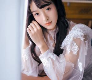 酒吧里的大群交香蕉小说 深入浅出 白小骨