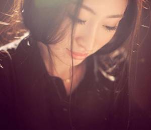 挺着腰缓缓沉入 变态的雪白内体