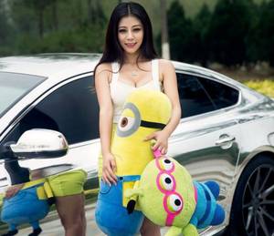 美女校花被强糟蹋 总裁的头探进她的显地