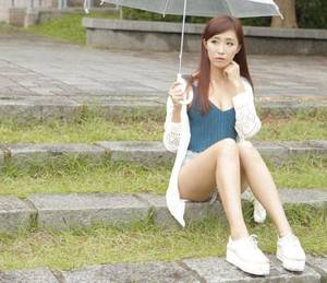 小账房的女尊生活 三个老汉一起弄我