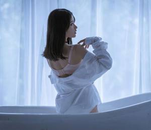小妖精(快穿)闻娇 邱启明与内勤小肖第一次