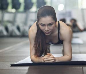 坐出租车给司机摸 轩辕大宝芳菲