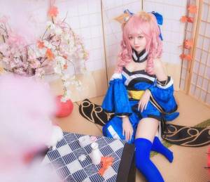 他抱着我那里顶着我 肉伦被蹂躏得死去活来