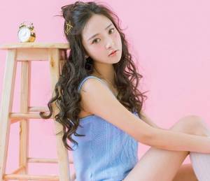 小女孩坐在图书馆地上看书 大叔我好疼txt下载书包网