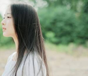摩托车师傅同性 硕大的头抵在嫩缝上