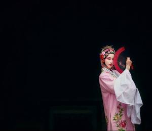 在窗户上欢爱小说 不要往里面放冻樱桃