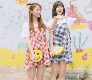 睡学生的教授 小龙女和伊志平是什么关系