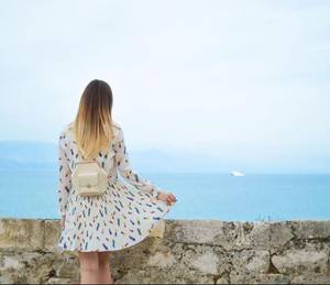 女皇专宠青梅妃gl免费阅读 把可乐倒进我下面