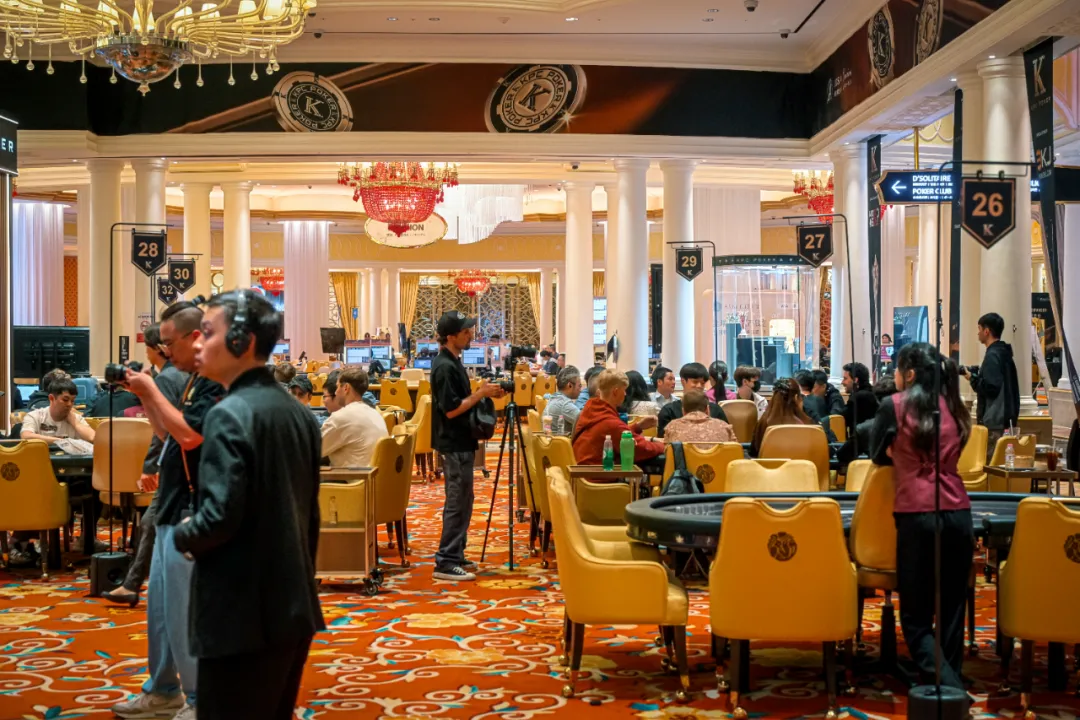 【EV扑克】2026 KPC Poker | 王者主赛事Day2收官，9人FT诞生！茅人及成泡沫男孩，黄鹏背靠背打入主赛FT